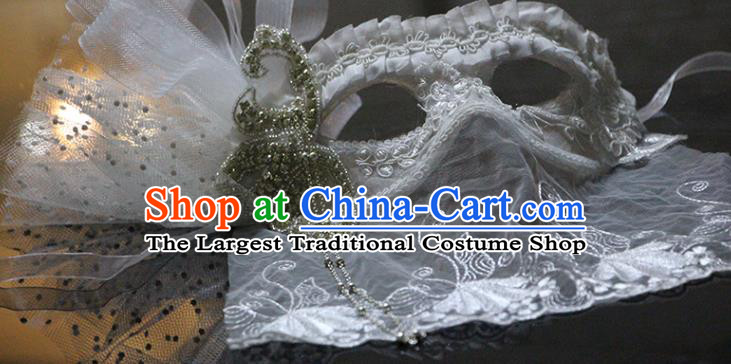 Handmade Gothic Feather Headpiece Brazil Carnival White Lace Mask Halloween Cosplay Face Mask Costume Party Blinder