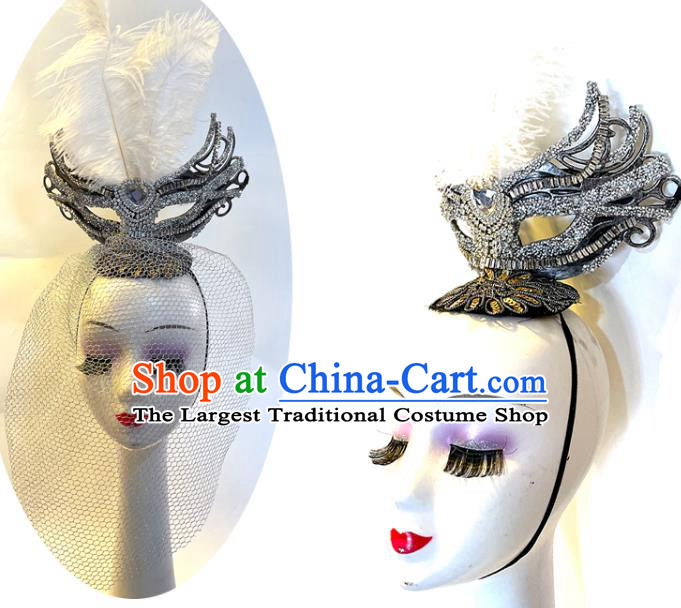 Handmade Halloween Cosplay White Feather Face Mask Costume Party Gothic Queen Headpiece Brazil Carnival Crystal Mask