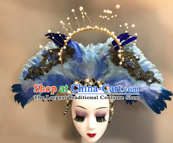 Top Halloween Catwalks Blue Feather Royal Crown Carnival Parade Giant Wings Headdress Baroque Goddess Pearls Hair Clasp Cosplay Princess Hair Accessories
