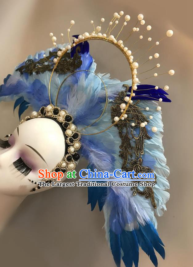 Top Halloween Catwalks Blue Feather Royal Crown Carnival Parade Giant Wings Headdress Baroque Goddess Pearls Hair Clasp Cosplay Princess Hair Accessories