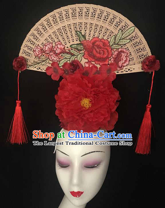 China Court Red Peony Hair Clasp Qipao Catwalks Tassel Headdress Handmade Bride Fashion Headwear Stage Show Folding Fan Hair Crown