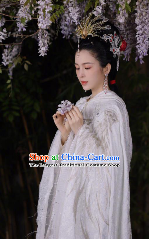 China Traditional Hanfu Cloak Tang Dynasty Court Woman Historical Clothing Ancient Imperial Concubine Embroidered White Cape