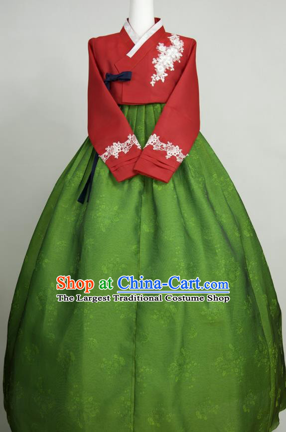 Korea Traditional Wedding Celebration Clothing Bride Mother Fashion Costumes Korean Classical Hanbok Red Blouse and Green Dress