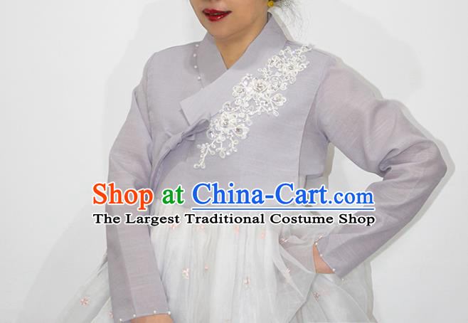 Asian Korea Court Dance Hanbok Clothing Bride Mother Grey Blouse and White Dress Korean Traditional Fashion Garments