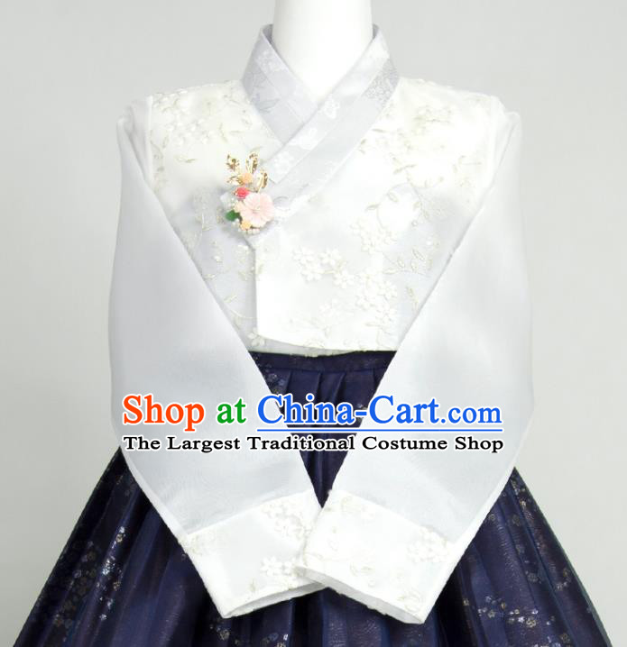 Korean Young Lady Hanbok White Blouse and Navy Dress Korea Traditional Court Bride Clothing Classical Wedding Fashion Costumes