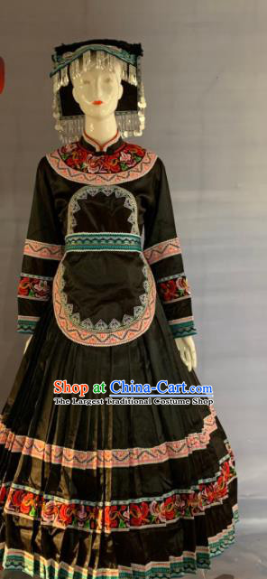 Chinese Guizhou Ethnic Garment Woman Costume Bouyei Nationality Clothing Puyi Minority Folk Dance Black Dress Uniforms and Headwear
