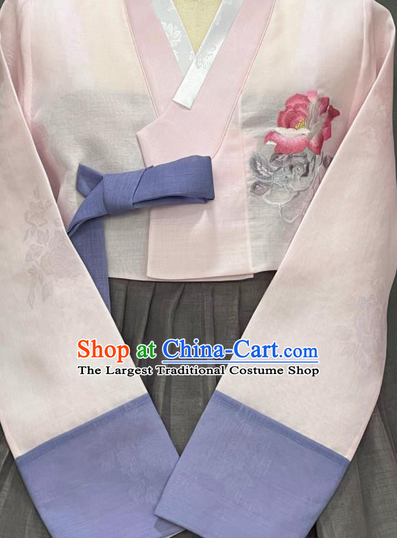 Korean Traditional Dance Hanbok Clothing Classical Wedding Garment Costumes Bride Fashion Embroidered Pink Blouse and Grey Dress