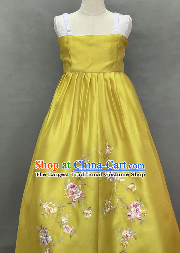 Korean Bride Fashion Embroidered Rosy Blouse and Yellow Dress Traditional Court Hanbok Clothing Classical Wedding Garment Costumes