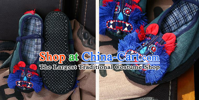 China Handmade Deep Green Canvas Shoes National Folk Dance Sandal Shoes Embroidered Tiger Head Shoes