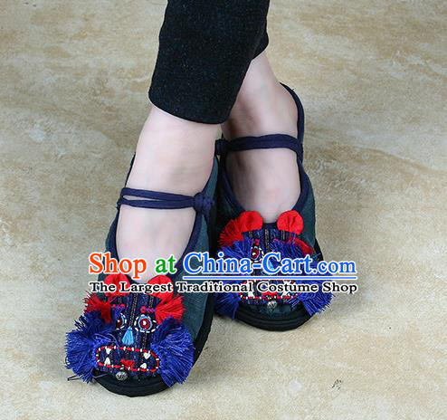 China Handmade Deep Green Canvas Shoes National Folk Dance Sandal Shoes Embroidered Tiger Head Shoes