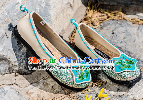 China Handmade Old Beijing Cloth Shoes Folk Dance Shoes National Woman Beige Flax Shoes Embroidered Bamboo Shoes