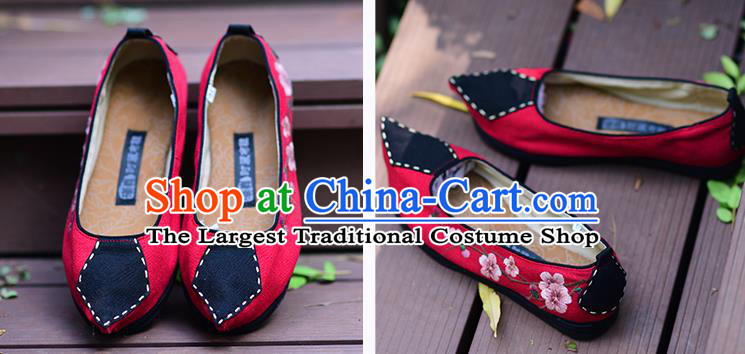 China Handmade Red Cloth Shoes Folk Dance Shoes National Woman Canvas Shoes Traditional Embroidered Peach Blossom Shoes