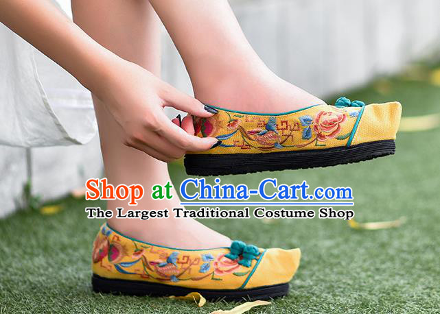 China Traditional Embroidered Shoes Handmade Yellow Canvas Shoes Folk Dance Shoes National Woman Cloth Shoes