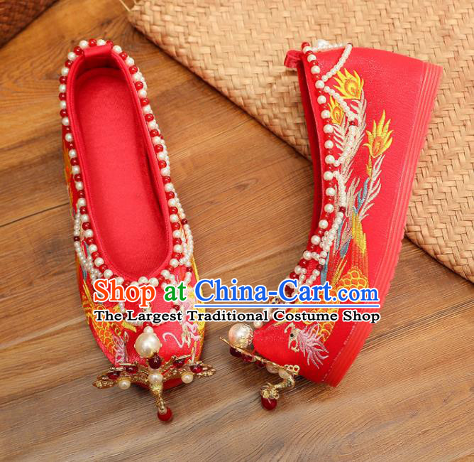 China Hanfu Shoes Classical Wedding Shoes Embroidered Pearls Shoes Handmade Golden Phoenix Bride Shoes XiuHe Red Satin Shoes