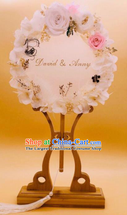 China Traditional Hanfu Dance Fans Wedding White Silk Rose Fan Handmade Bride Flowers Palace Fan