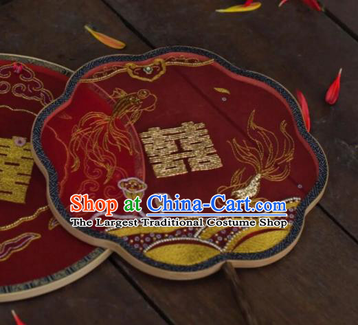 China Handmade Bride Red Silk Palace Fan Traditional Hanfu Dance Fans Wedding Embroidered Fish Lotus Fan