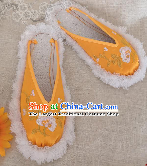 Chinese Handmade Embroidery Shoes Woman Strong Cloth Slippers National Yellow Satin Shoes