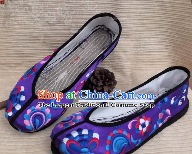 Handmade China Yunnan Embroidered Shoes Ethnic Folk Dance Shoes National Woman Royalblue Satin Shoes
