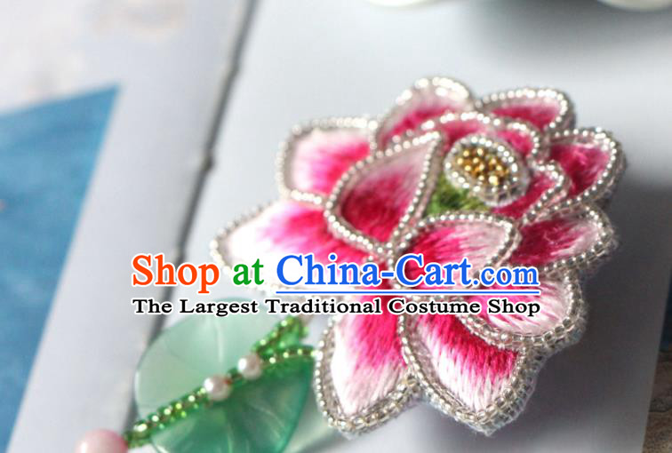 Handmade China Classical Qipao Jade Lotus Leaf Brooch Accessories Embroidered Pink Breastpin