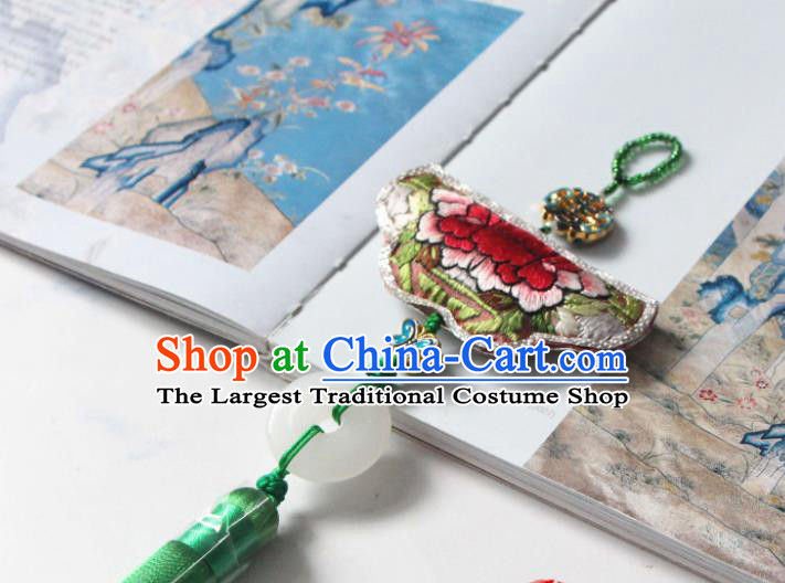 Handmade China Classical Hanfu Green Tassel Brooch Accessories Suzhou Embroidered Peony Belt Pendant