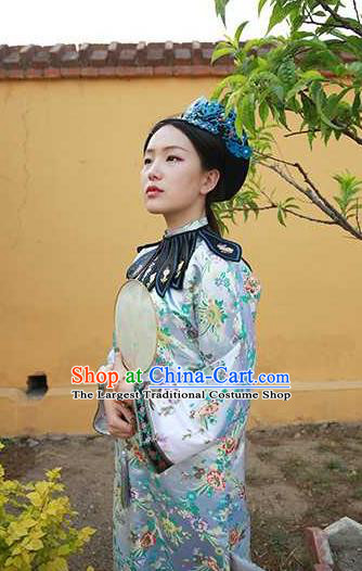 Chinese Ancient Manchu Lady White Qipao Dress Drama Story of Yanxi Palace Wei Yingluo Garment Costumes Qing Dynasty Imperial Concubine Clothing