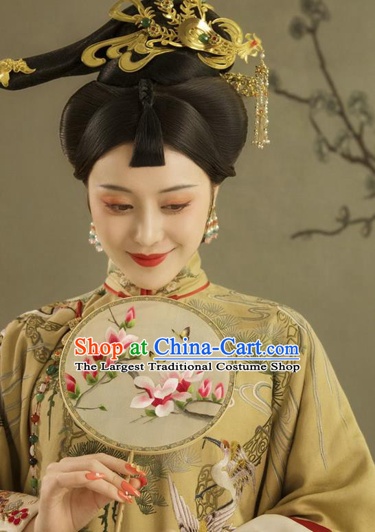 China Ancient Empress Embroidered Yellow Dress Traditional Court Clothing Qing Dynasty Imperial Consort Historical Garment Costume