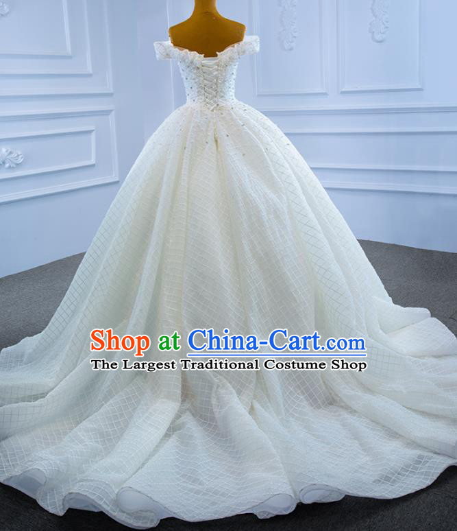 Custom Bride Vintage Embroidery Pearls Full Dress Catwalks Costume Compere Stage Clothing Luxury White Trailing Wedding Dress Marriage Ceremony Formal Garment