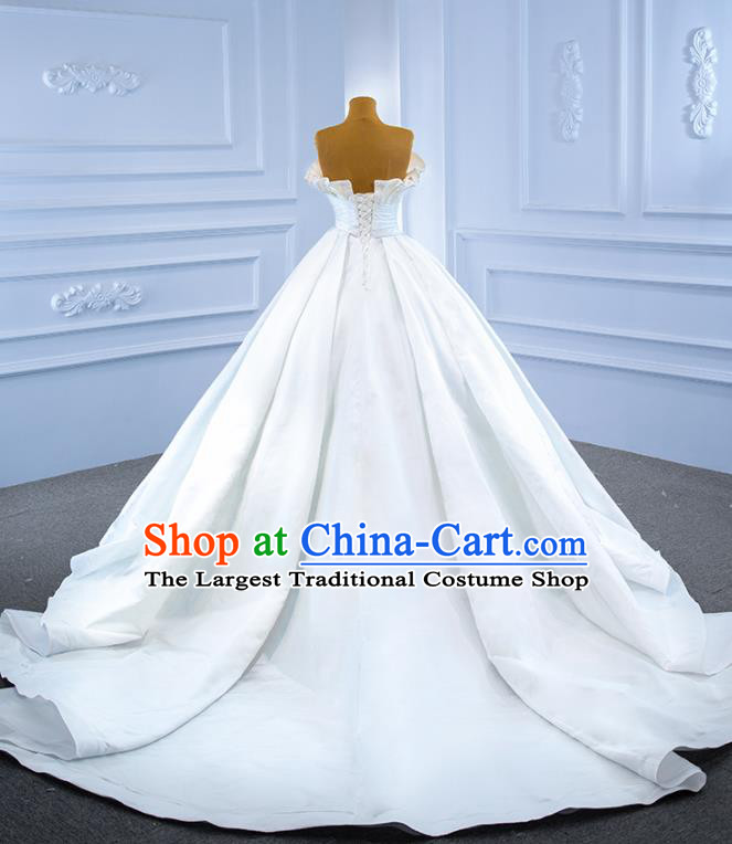 Custom Marriage Ceremony Formal Garment Bride Embroidery Pearls Full Dress Catwalks Costume Compere Stage Clothing Vintage Luxury White Satin Trailing Wedding Dress