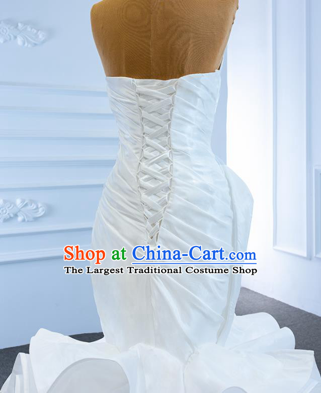 Custom Catwalks Princess Costume Ceremony Compere Clothing Luxury White Satin Wedding Dress Vintage Formal Garment Bride Flowers Fishtail Full Dress