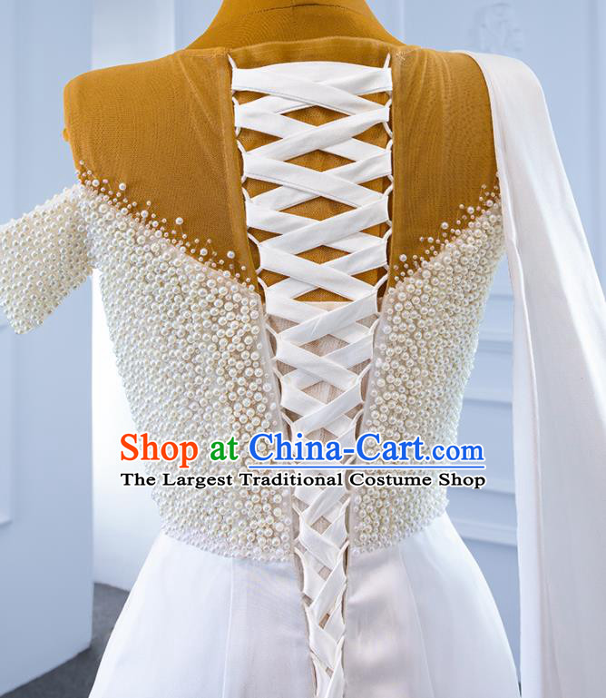 Custom Ceremony Vintage Clothing Luxury Fishtail Wedding Dress Compere Embroidery Pearls Garment Marriage Bride White Satin Full Dress Catwalks Formal Costume