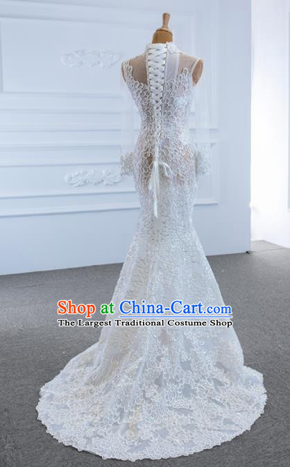 Custom Luxury Formal Garment Compere White Fishtail Full Dress Catwalks Princess Costume Marriage Bride Clothing Vintage Embroidery Lace Wedding Dress