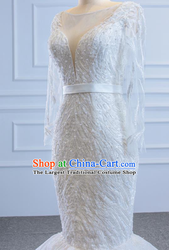 Custom Catwalks Princess Costume Marriage Bride Clothing Vintage Wedding Dress Luxury Embroidery Pearls Formal Garment Compere White Fishtail Full Dress