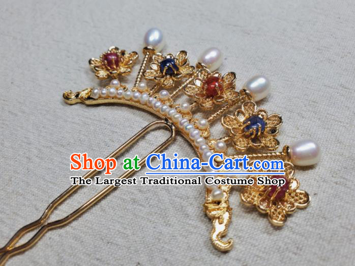 Chinese Handmade Tang Dynasty Queen Golden Plum Hair Stick Ancient Empress Gems Hairpin Traditional Hanfu Hair Accessories
