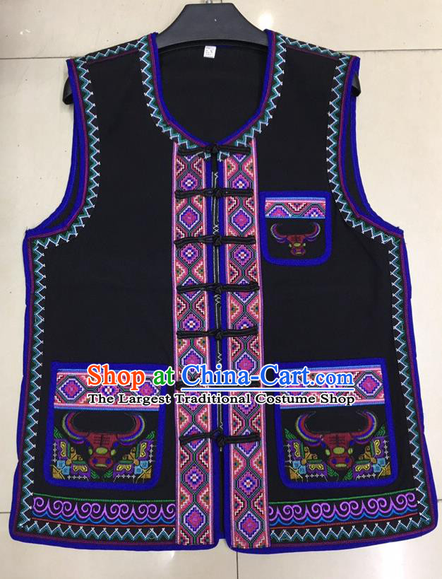 China Yi Nationality Male Embroidered Black Vest Ethnic Costume Miao Minority Festival Waistcoat