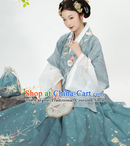 China Ancient Patrician Countess Costumes Traditional Hanfu Dress Garments Ming Dynasty Nobility Woman Historical Clothing