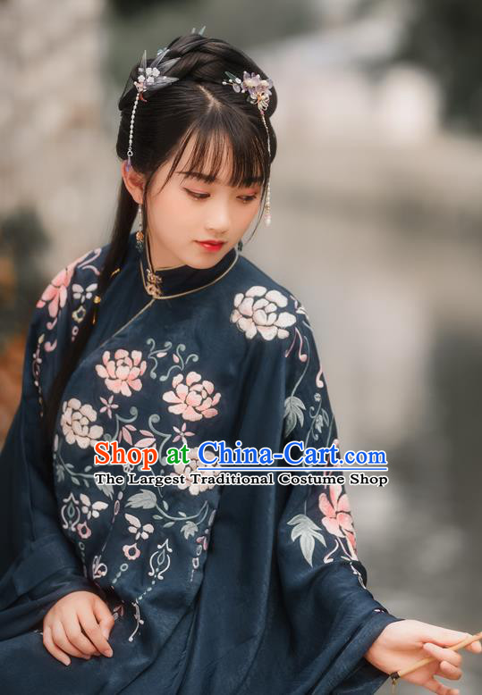 China Ancient Royal Princess Garment Costumes Ming Dynasty Patrician Lady Clothing Traditional Court Beauty Hanfu Dress