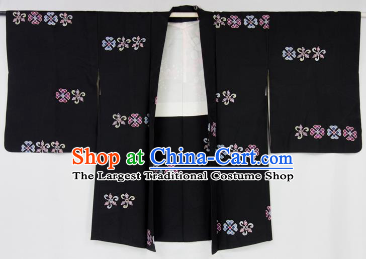 Japanese Male Embroidered Haori Jacket Clothing Traditional Kimono Outer Garment Classical Sakura Pattern Black Silk Overcoat Apparel