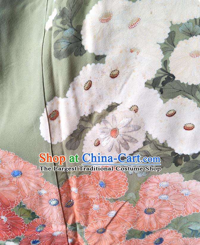 Japan Traditional Painting Green Yukata Dress Classical Chrysanthemum Pattern Furisode Kimono Clothing Elderly Woman Garment Costume