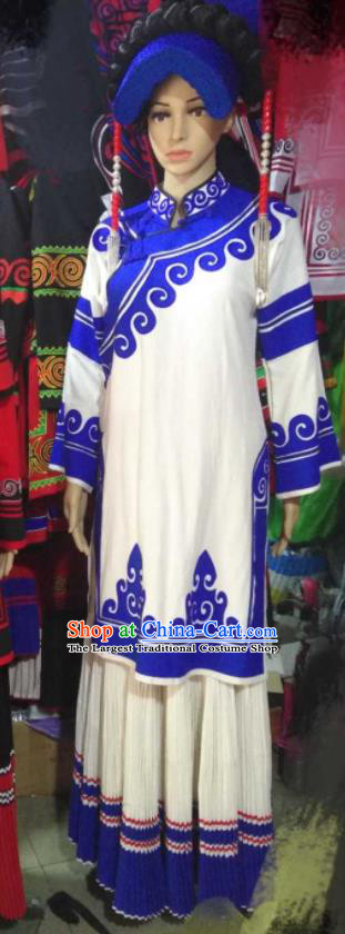 Chinese Yi Nationality Woman Costumes Ethnic Festival Clothing Liangshan National Minority Wedding White Uniforms