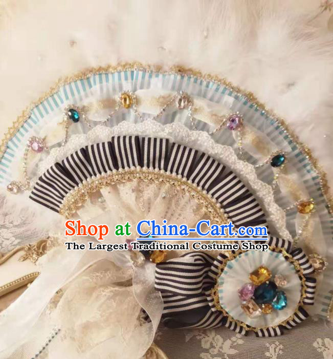 Handmade European Princess Embroidery Pearls Fan White Fur Fan Wedding Bride Fan Western Noble Lady Folding Fan