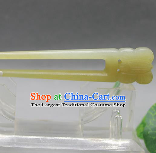 China Han Dynasty Court Woman Headpiece Handmade Jade Carving Butterfly Hairpin Traditional Hanfu Hair Accessories Ancient Empress Hair Stick