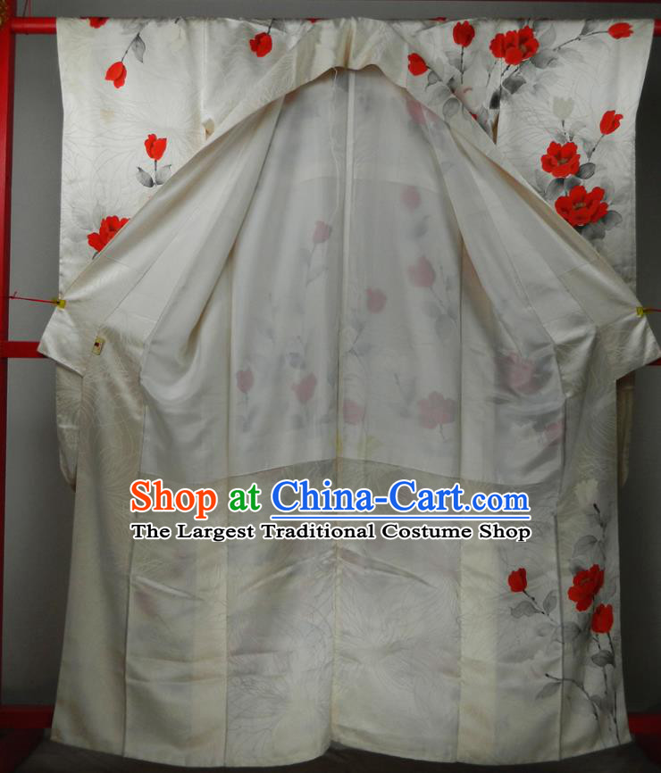Japanese Bride White Silk Yukata Dress Classical Rose Flowers Pattern Furisode Kimono Clothing Traditional Court Empress Garment Costume