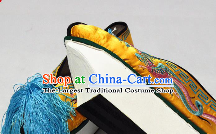 Chinese Traditional Opera Empress Shoes Beijing Opera Hua Tan Shoes Peking Opera Queen Embroidered Yellow Satin Shoes