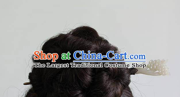 China Ancient Princess Jade Plum Blossom Hair Stick Handmade Cheongsam Hair accessories Silver Hairpin