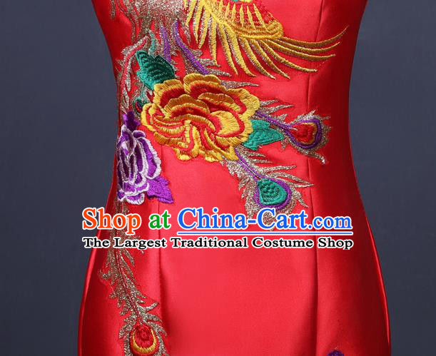 China Professional Catwalks Embroidery Phoenix Full Dress New Year Formal Costume Compere Red Trailing Dress