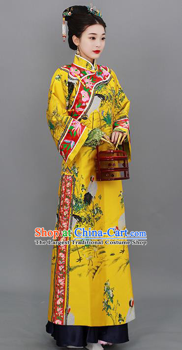 Chinese Ancient Imperial Consort Clothing Court Empress Golden Dress Qing Dynasty Manchu Woman Costume