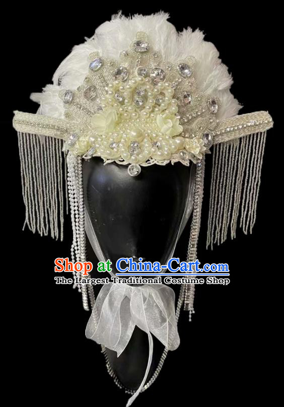 Handmade Catwalks Performance Headdress White Feather Top Hat Baroque Style Pearls Headwear