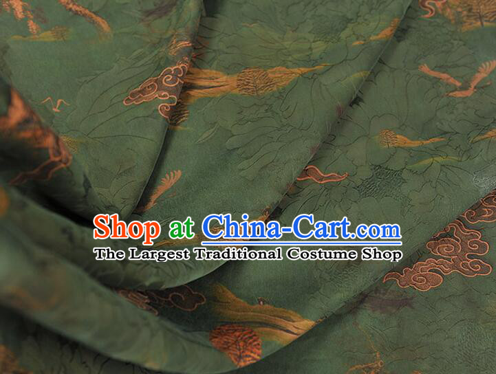 Chinese Green Gambiered Guangdong Gauze Traditional Qipao Dress Material Classical Cheongsam Jacquard Silk Fabric