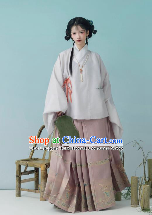 China Ancient Young Woman Costumes Ming Dynasty White Jacket and Skirt Traditional Hanfu