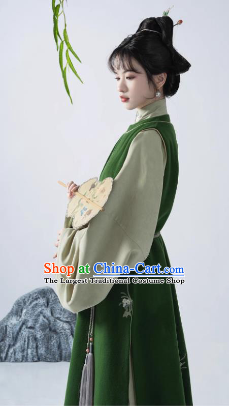 China Ming Dynasty Replica Costumes Young Woman Hanfu Traditional Fashion Ancient Noble Mistress Outfit